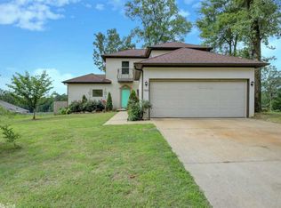 7925 Kanis Oaks Dr, Little Rock, AR 72204