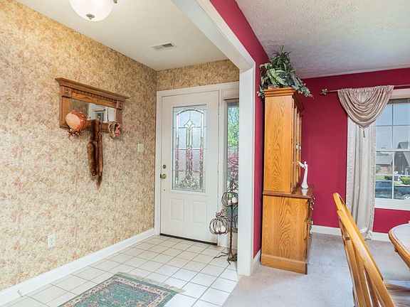 2nd image of 3740 Spring Meadow Dr