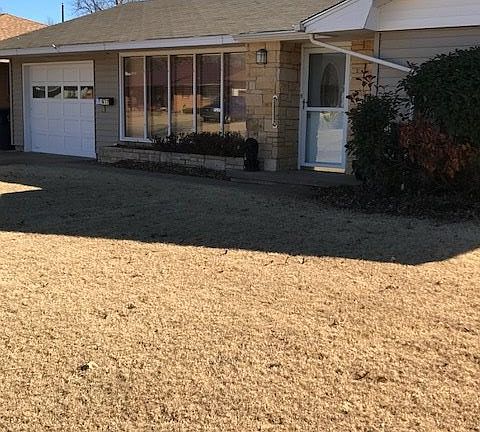 3rd image of 1417 Beverly Dr