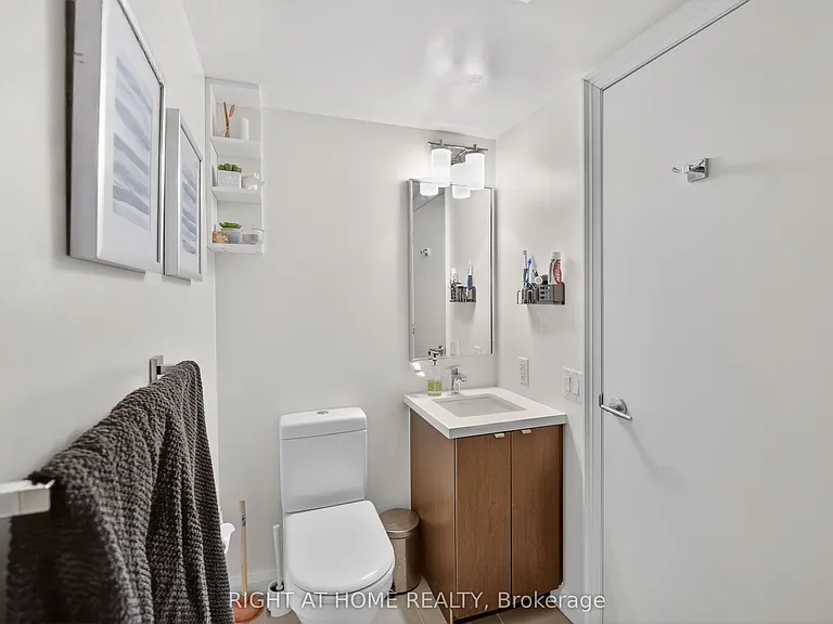 155 Yorkville Ave #2512 — Photo 21
