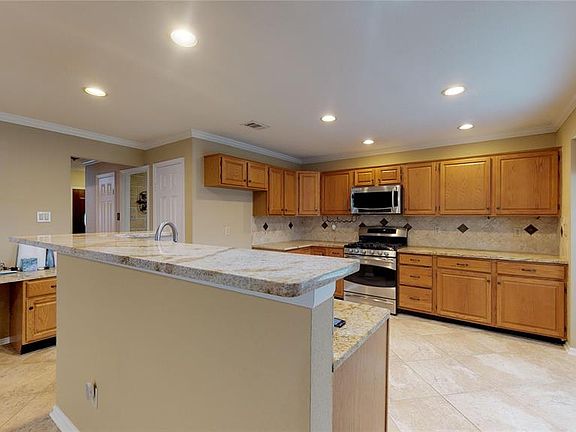 5th image of 1528 River Birch Dr
