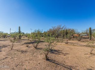 5951 N Chaparral Rd, Tucson, AZ 85743