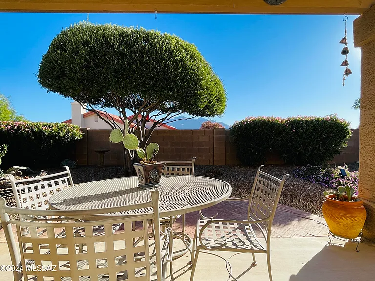 2442 W Tom Watson Dr — Photo 43