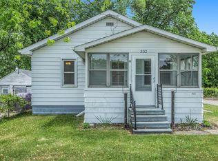 332 24th St N, Springfield, MI 49037
