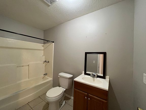 3rd image of 47 Bentley Brooke Ln