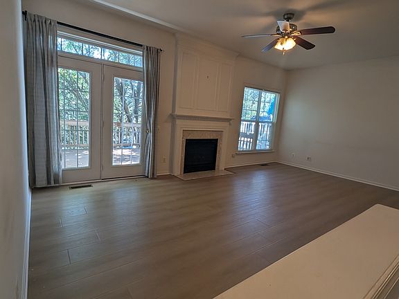 5th image of 22527 Maison Carree Sq