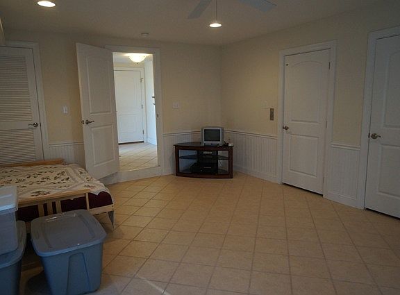 3rd image of 9 75th St #E