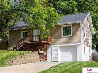 6714 Lake St, Omaha, NE 68104