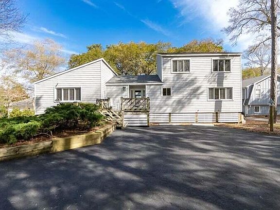 2nd image of 246 Oakleaf Drive