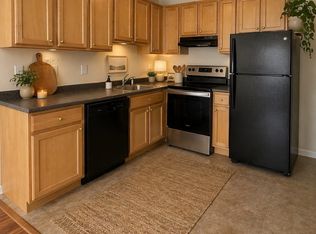 197 Calumet St APT 16, Boston, MA 02120