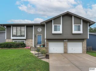 14724 Spaulding St, Omaha, NE 68116