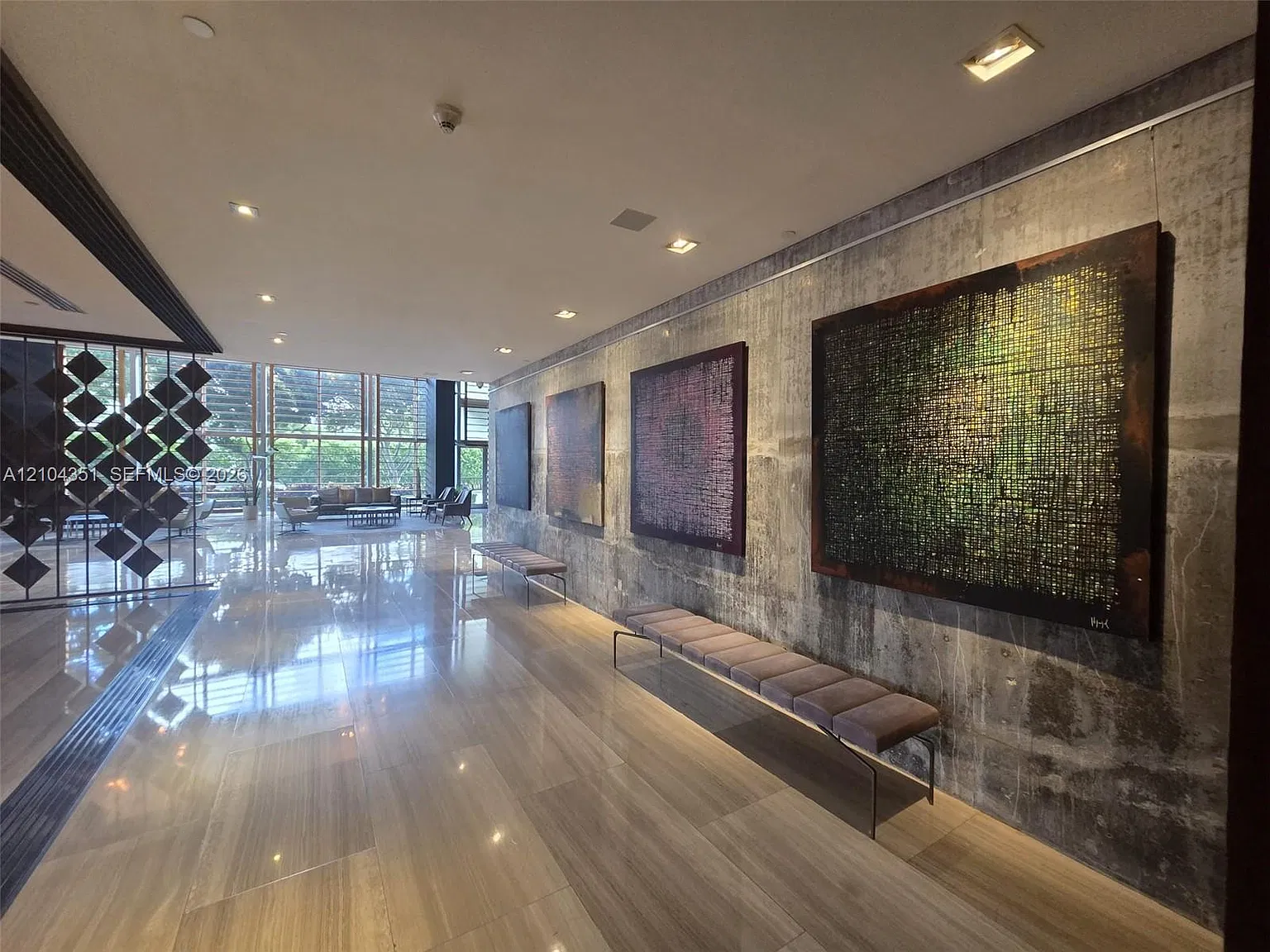 Two Midtown Miami Condo — Photo 2