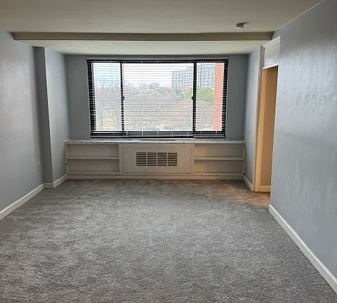 3rd image of 1011 Arlington Blvd APT 805