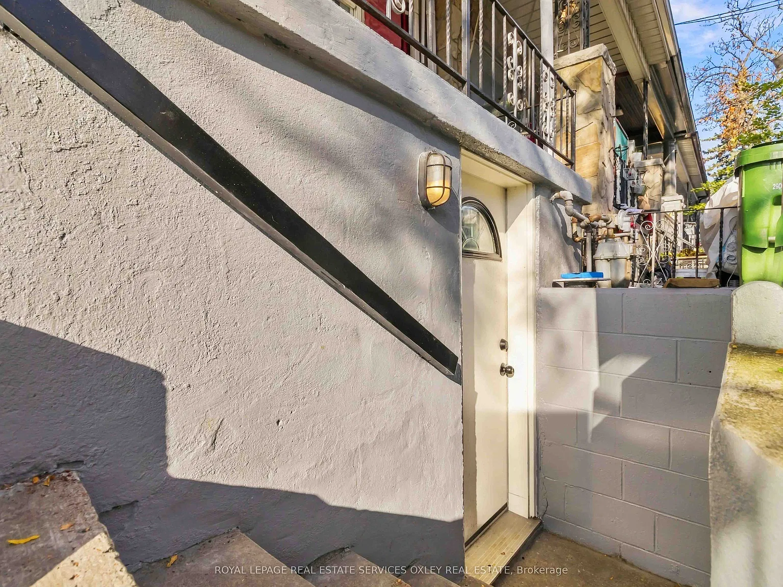 1 bed, $2,000 — Photo 2