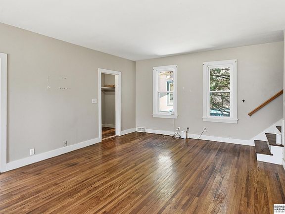 4th image of 807 N 49th St