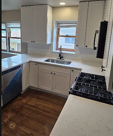 2nd image of 3036 Downing Ave #1