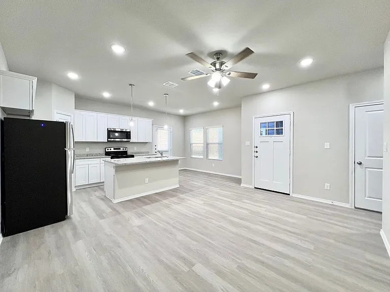 3501 E Renfro St #122 — Photo 10