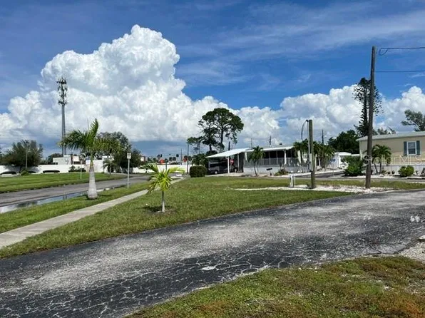 10315 W CORTEZ ROAD W #8A, BRADENTON, FL 34210