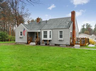 86 Autumn St, Rochester, NH 03868