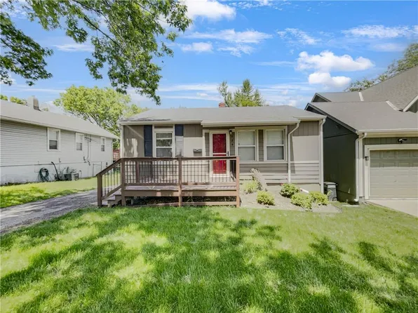 224 W 82nd St, Kansas City, MO 64114
