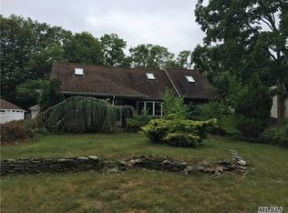 462 Kime Ave, West Islip, NY 11795