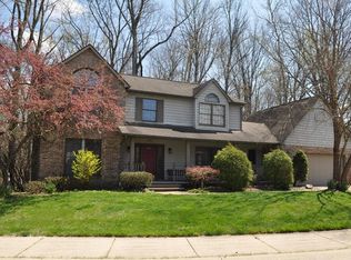 1571 Timber Ridge Ct, Columbus, IN 47201