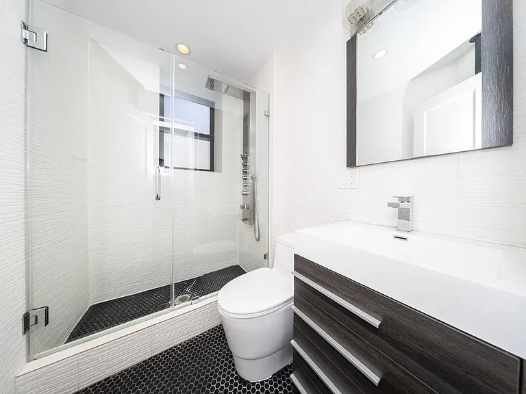 152 Thompson St #3D — Photo 9