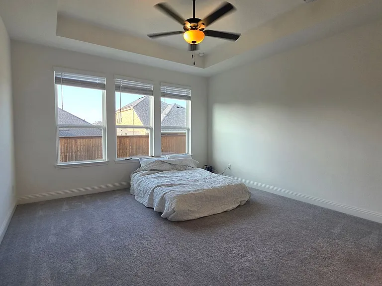 1513 Larson Ln — Photo 37