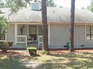 7025 Timbercroft Ln, Fayetteville, NC 28314