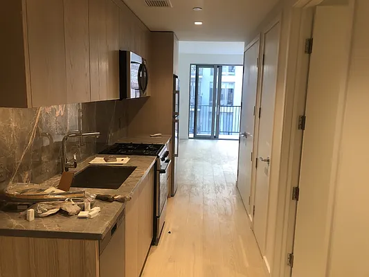 Rented by R New York | media 2