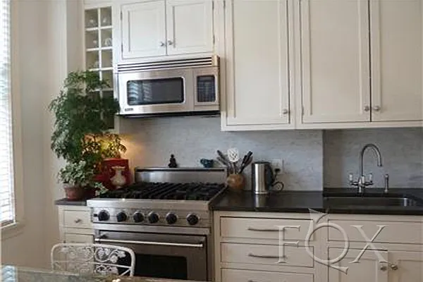 Sold by Fox Residential Group | media 8