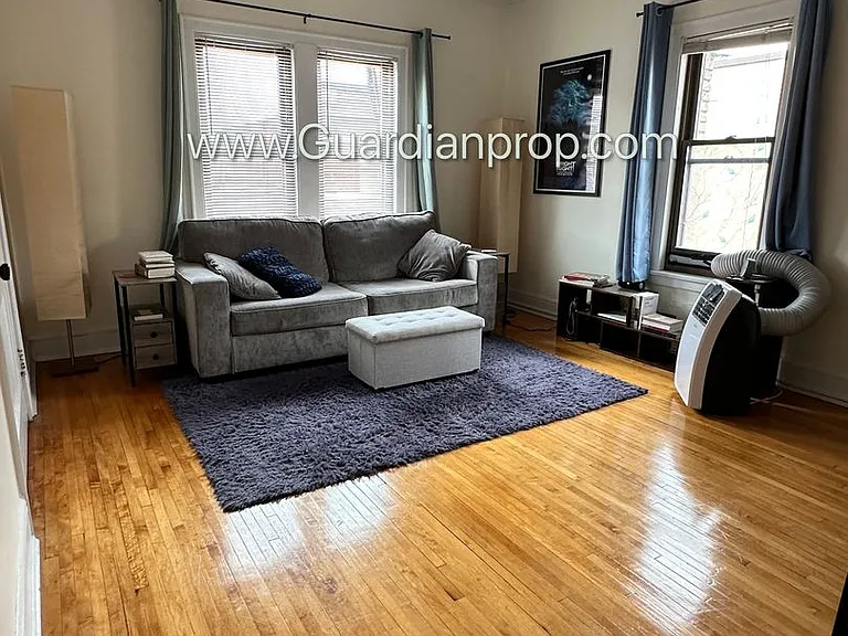 2876 Humboldt Ave S #308 — Photo 14