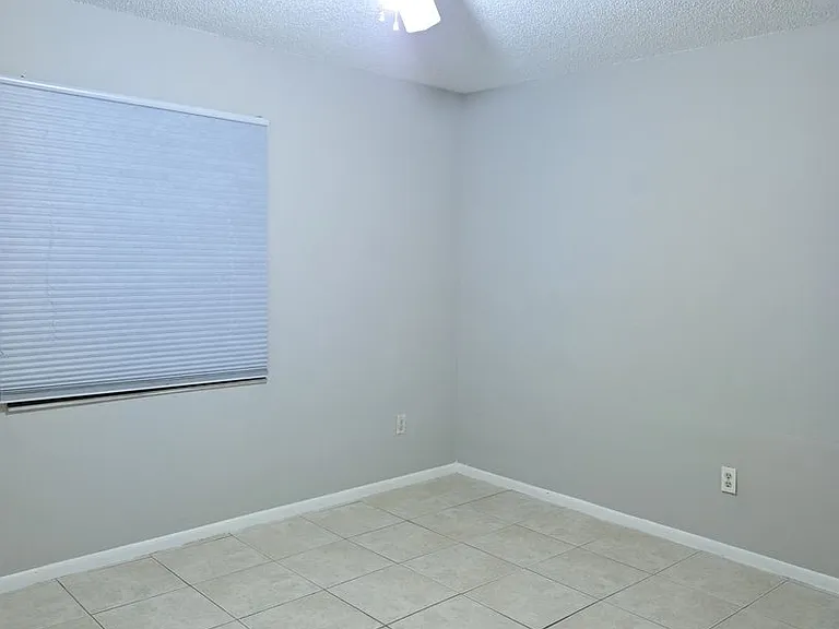2738 Hunt Club Ln — Photo 21