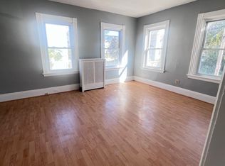 181 Bayview Ave #2, Cranston, RI 02905