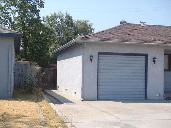 2nd image of 3834 Arden Dr S