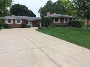 222 Hartway Ct, Montgomery, IL 60538