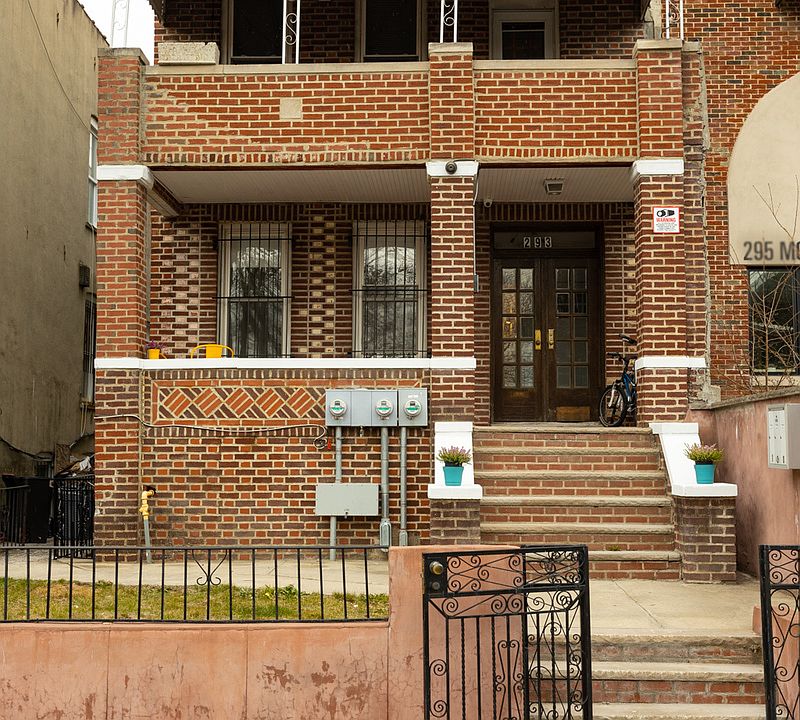 1st image of 293 Montgomery St APT 1