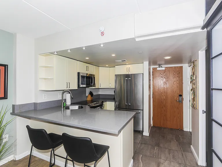 1777 Ala Moana Blvd #1017 — Photo 6