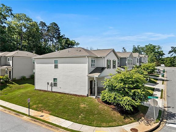 3rd image of 44 Wynn Way