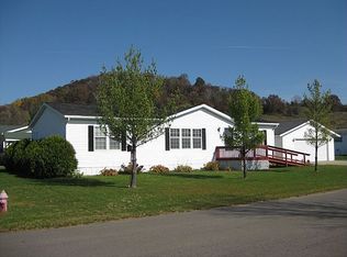 102 Pine St, Richland Center, WI 53581