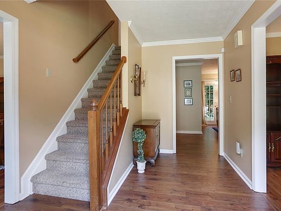 2nd image of 1439 Christiana Dr