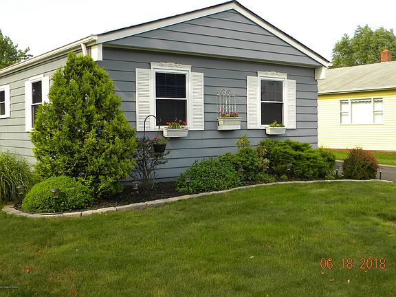 4th image of 217 Torrey Pines Dr