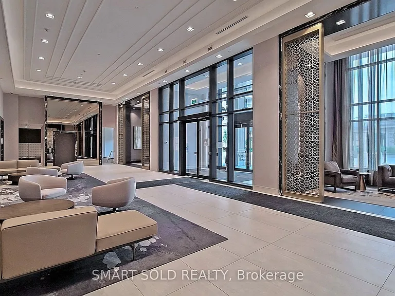 268 Buchanan Dr #305W — Photo 37