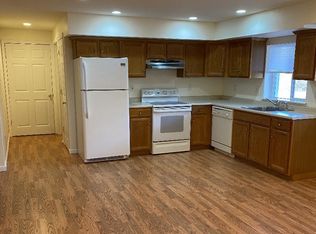 110 Mount Pleasant Rd, Newtown, CT 06470