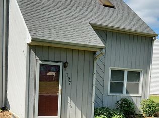 197 E Green Valley Cir, Newark, DE 19711