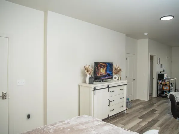 720 Cedar Creek Ave #B, Montrose, CO 81401