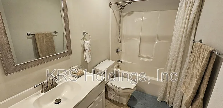 125 Crosspointe Ct — Photo 35