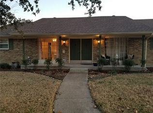 1602 Valleycrest Ln, Carrollton, TX 75006