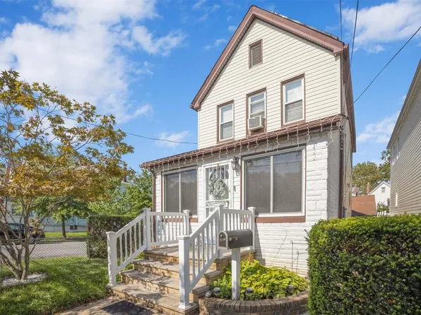 89-01 201st Street, Hollis, NY 11423