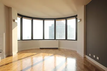 Rented by Vipler Realty